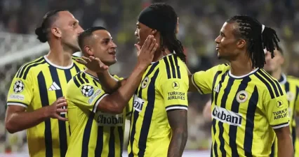 Fenerbahçe, Şampiyonlar Ligi’nde Roma ile 1-1 berabere kaldı