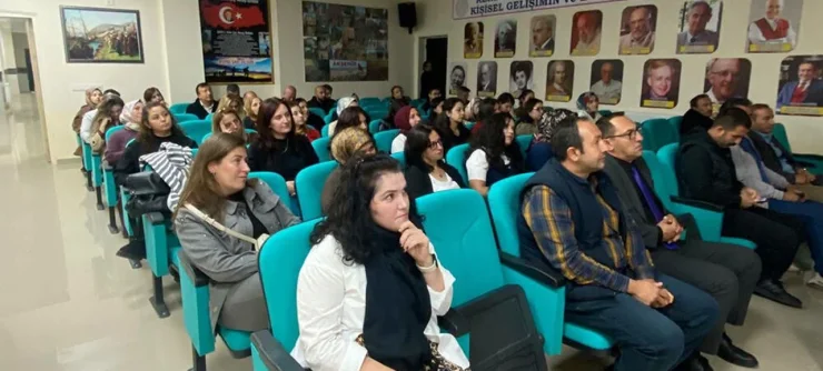 Akşehir’de rehber öğretmenlere kriz müdahalesi semineri