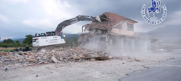 Gölçayır Hali’nde Yıkım Başladı, Yeni Tesis İçin Süreç Açıldı